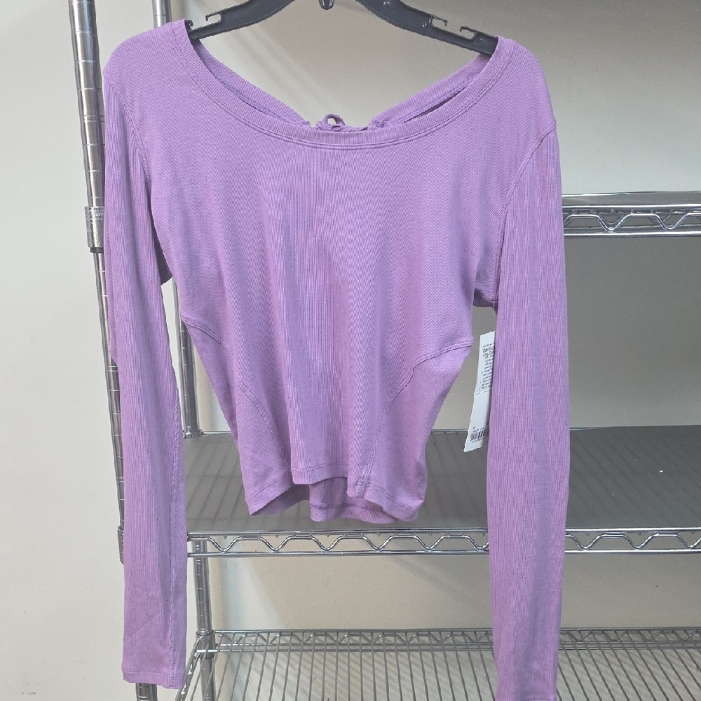 Lululemon Women's Lavender Long Sleeve Top